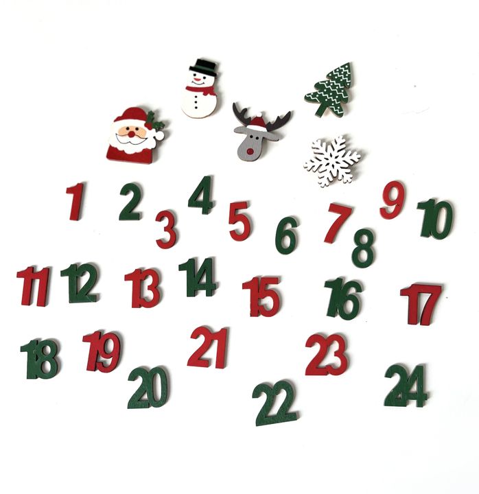 Levně Dřevěné ozdoby Adventní kalendář | 29 ks (dřevěné vánoční dekorace)